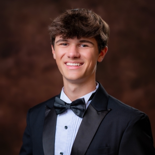 Maddox Lewis